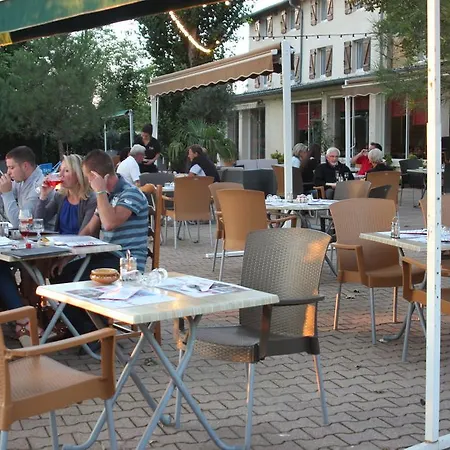 Hotel O2 Saone 2*