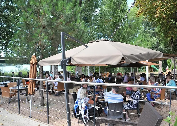 O2 Saone Hotel Reyrieux